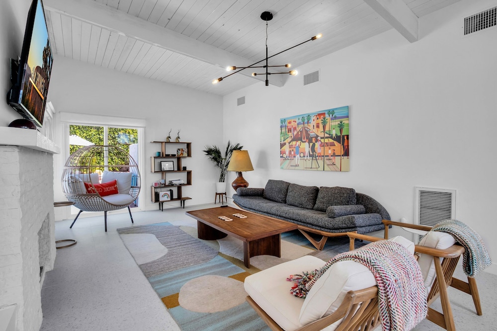 Krisel Architectural Delight