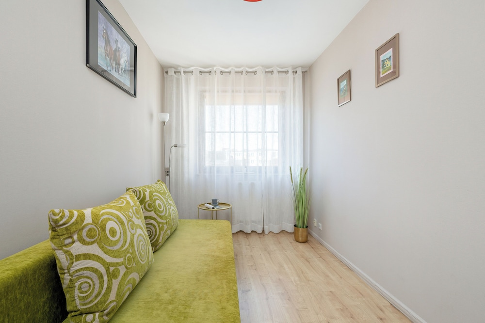 Cosy Kolobrzeg Apartment by Renters