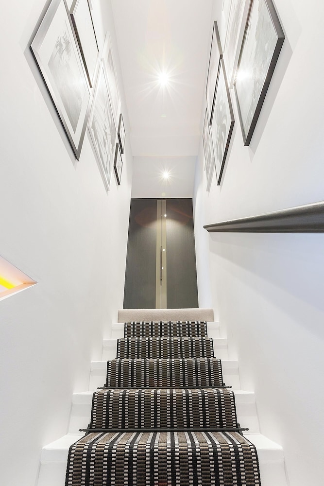 Knightsbridge & Chelsea Lux 2 bed Duplex