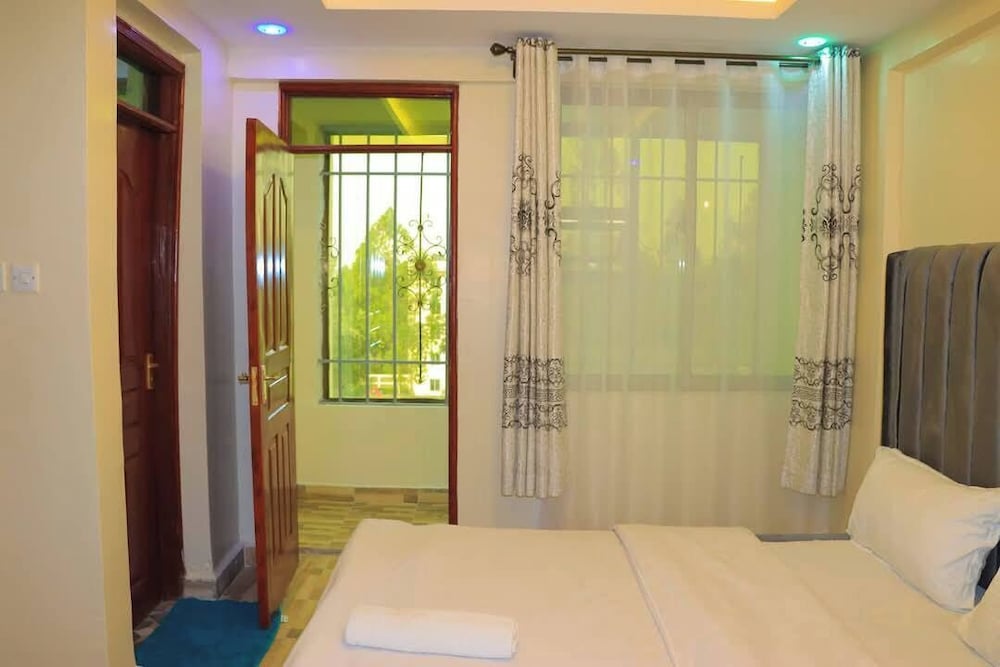 Lux Suites Taris Apartments Rongo