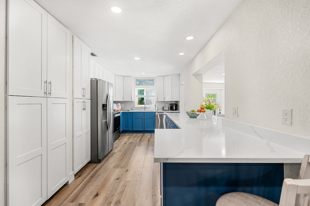 121 Atlantic Blvd