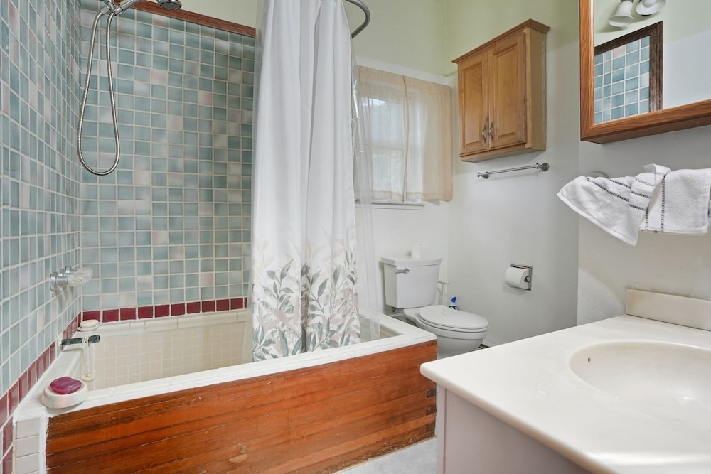 Peaceful Retreat With Panoramic Views 3 Bedroom Home