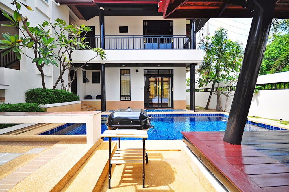 Punnapha Pool Villa Pattaya