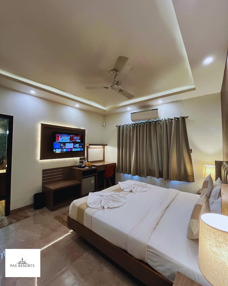 PAS RESORTS