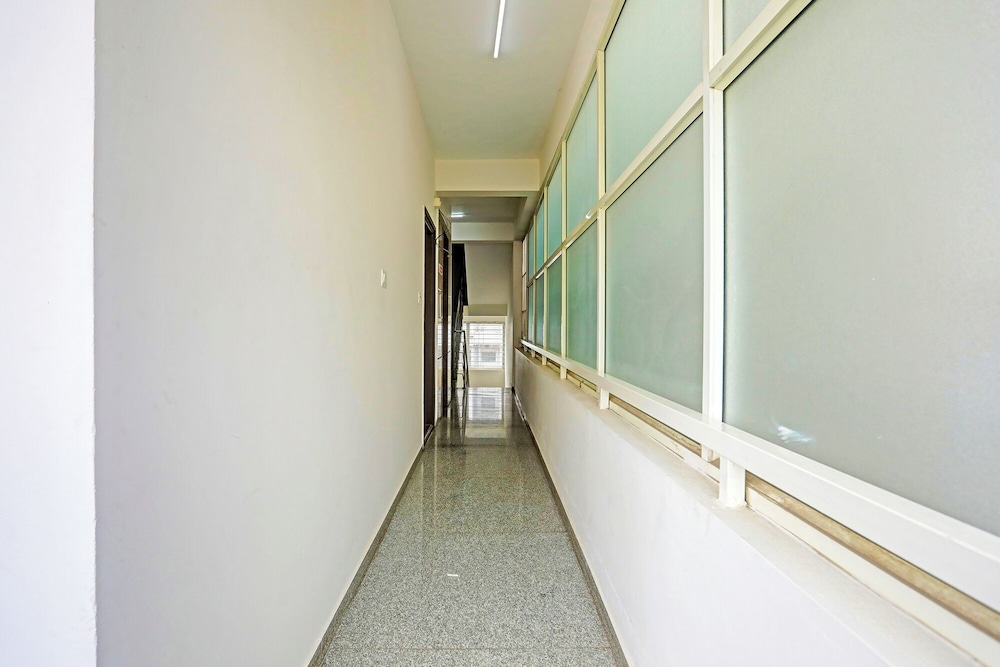 FabHotel Balaji Luxury - Near Jakkur Cross, Manyata Tech Park