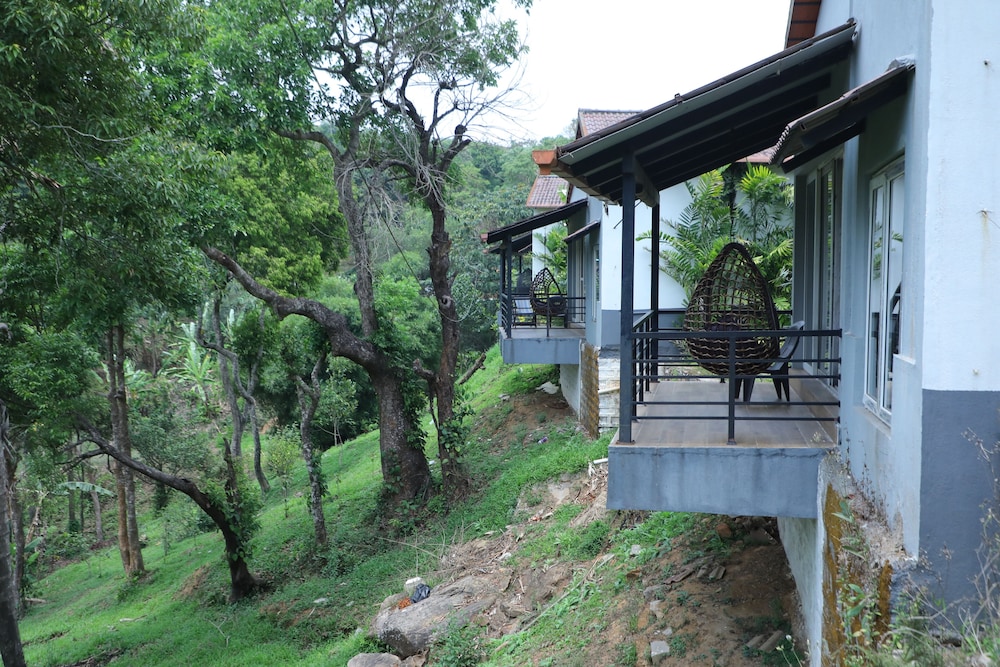 Hong Sau Resort