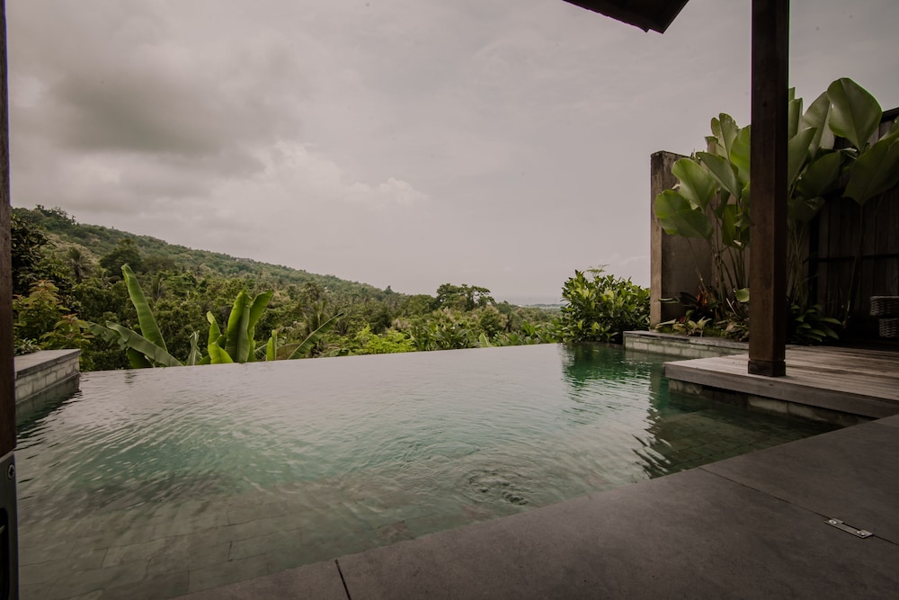 Abinawa Hill Villa