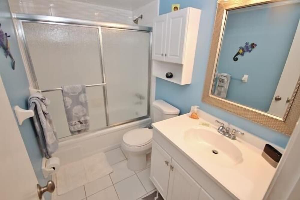 Sea Coast Gardens II 2 Bedroom Condo by Great Ocean Condos