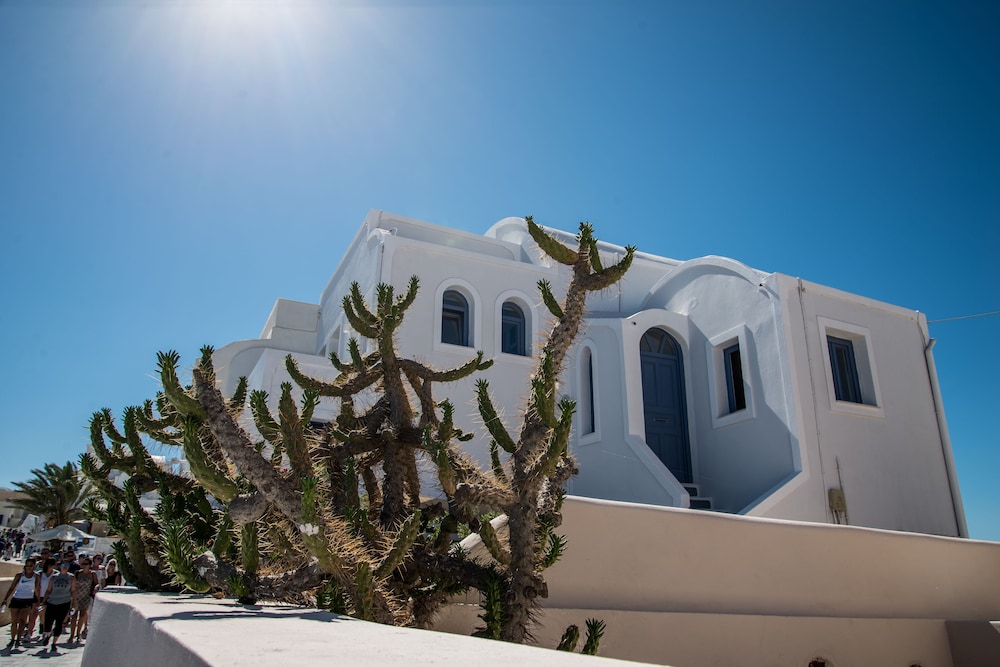 Genesis Cave Houses