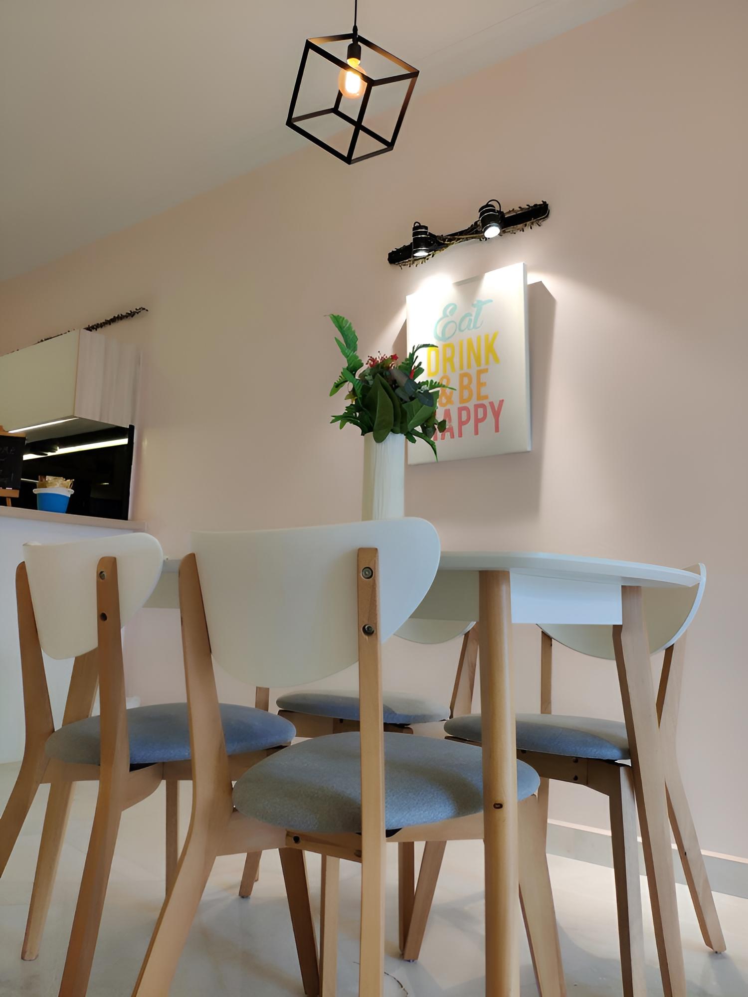 Quaint Ampang - Megan Ambassy