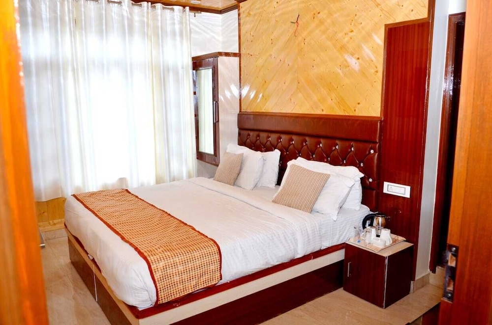 Hotel Shining Star