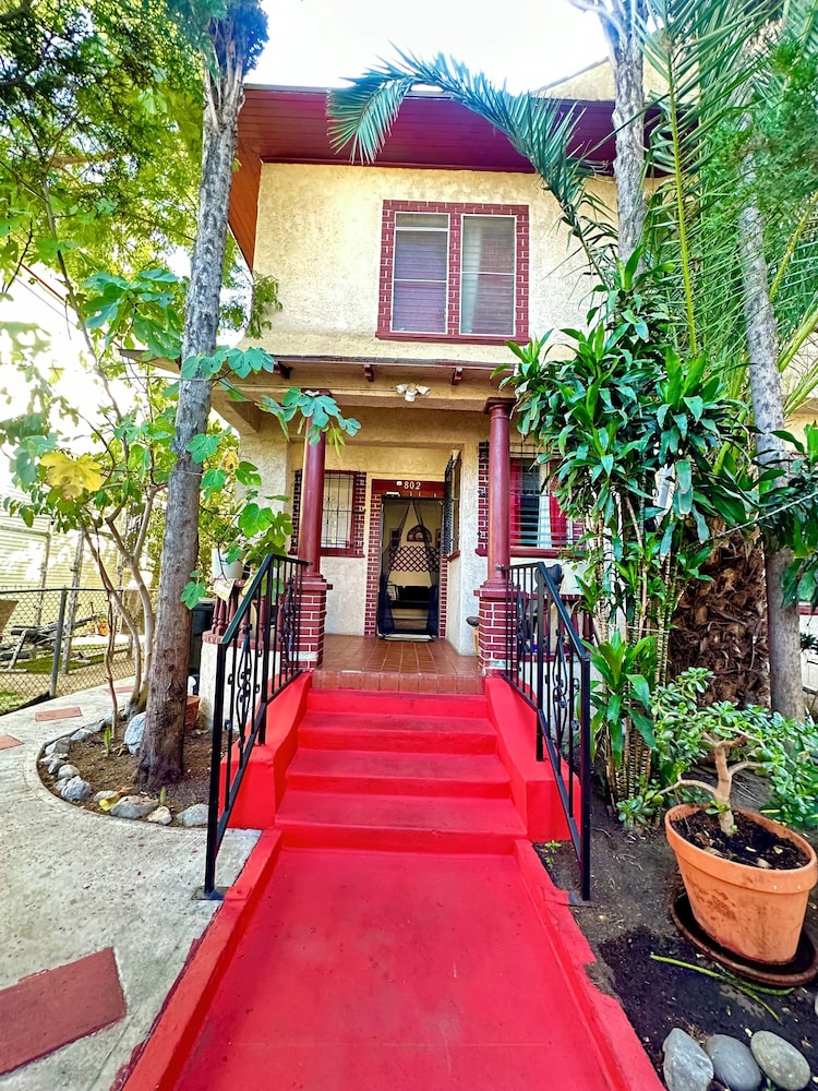 Naryn Guest house