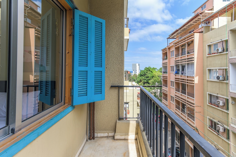 Slate - 2Br Apt W Balcony in Mar Mikhael