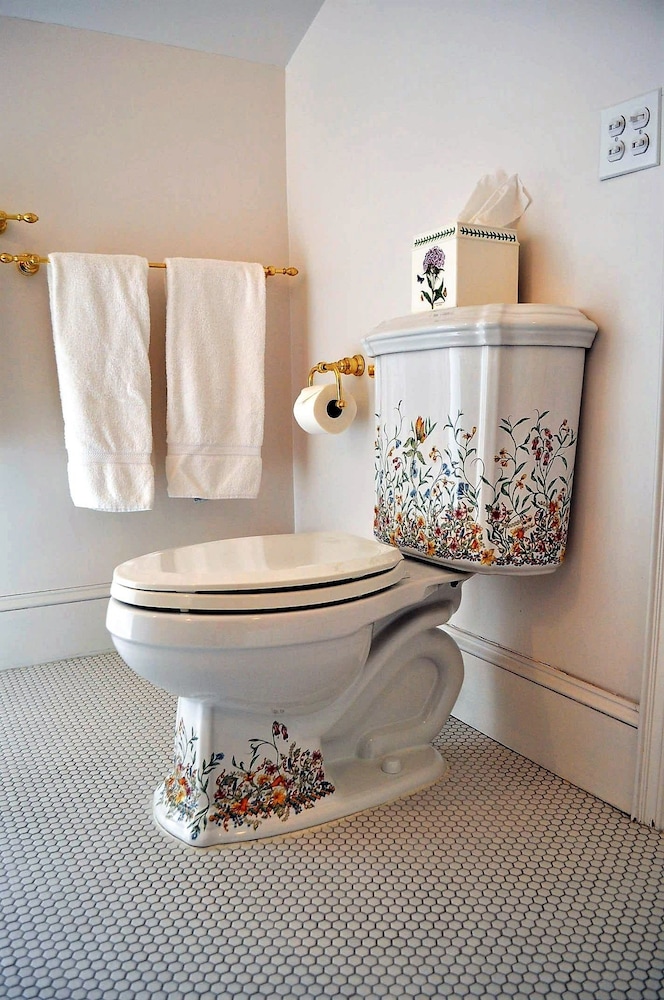 Bar Harbor Vacations - Stone Throw Cottage - Property Image 36