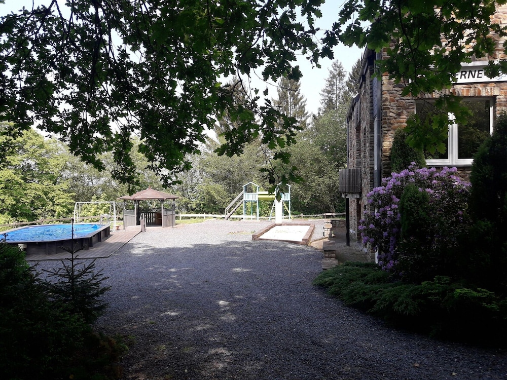 Charming Cottage With Pool in Houffalize