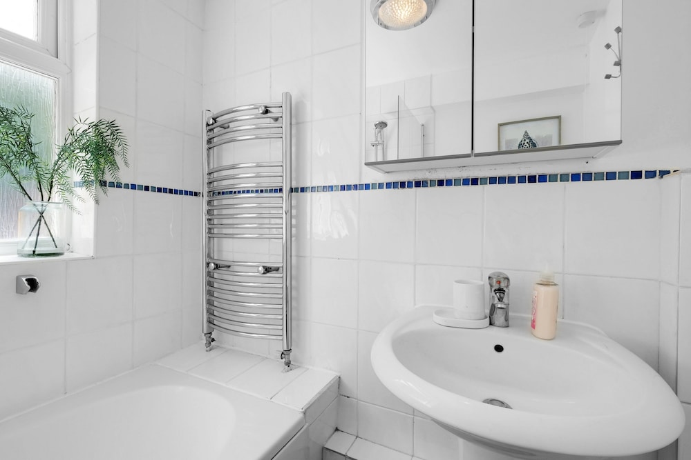 Charming 3 Bed House at Blakes Cottages