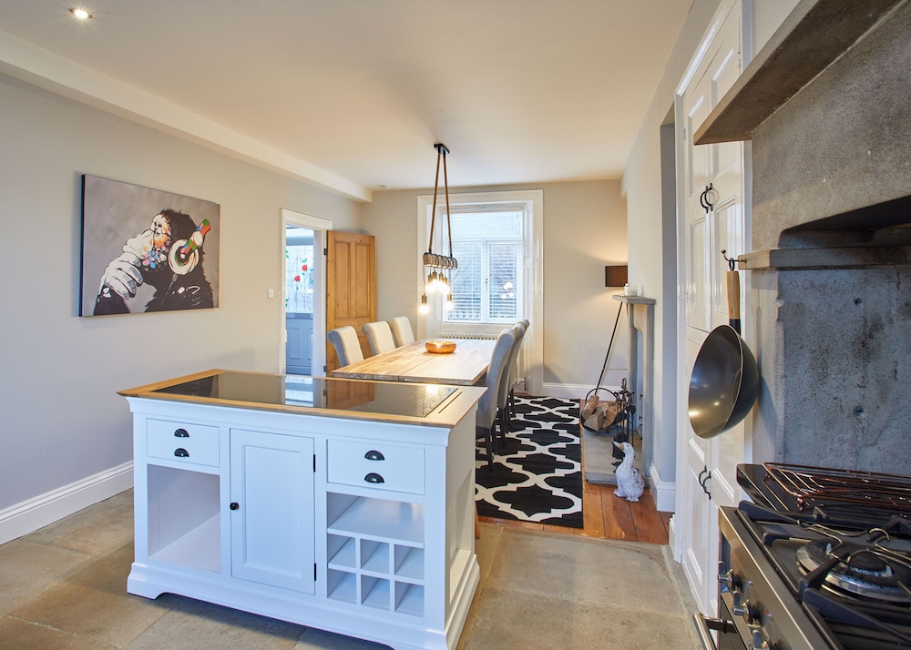 Penhill House view 5