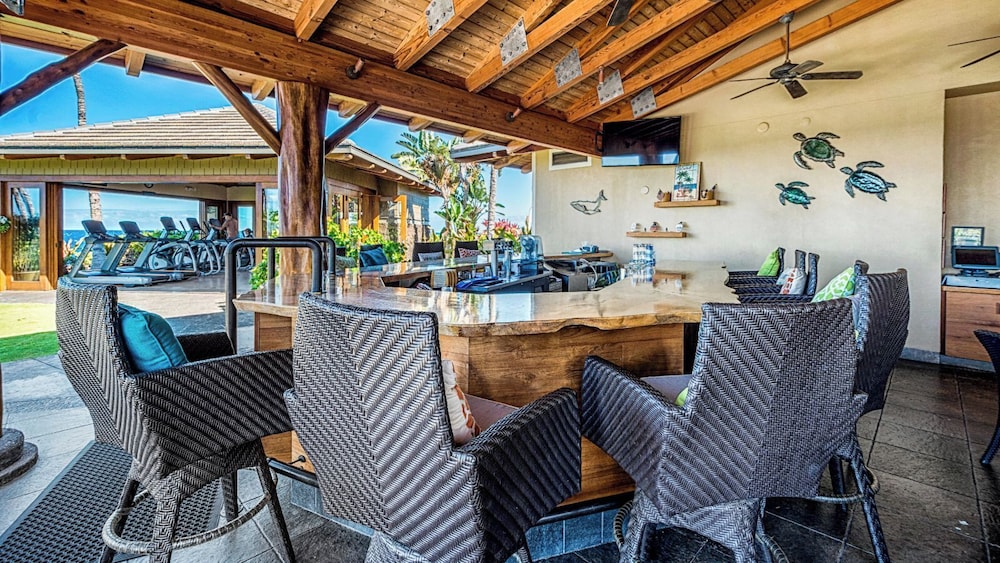 Waikoloa Golf Discount Views of Ocean & Golf Course Outdoor Seating - Vrkcv