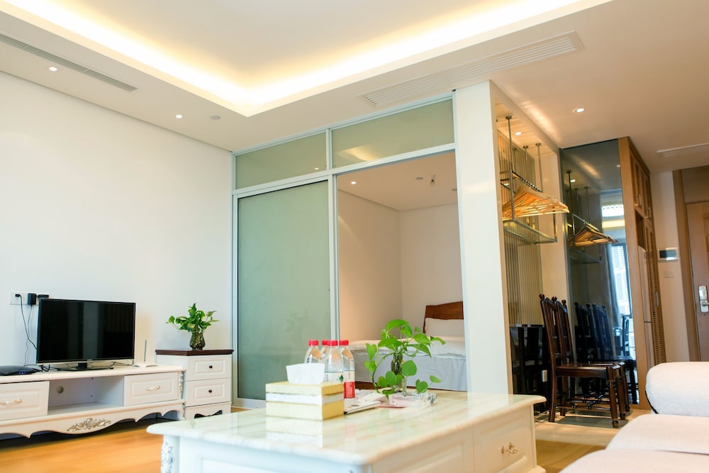 Suzhou Moon Bay Service Apartment