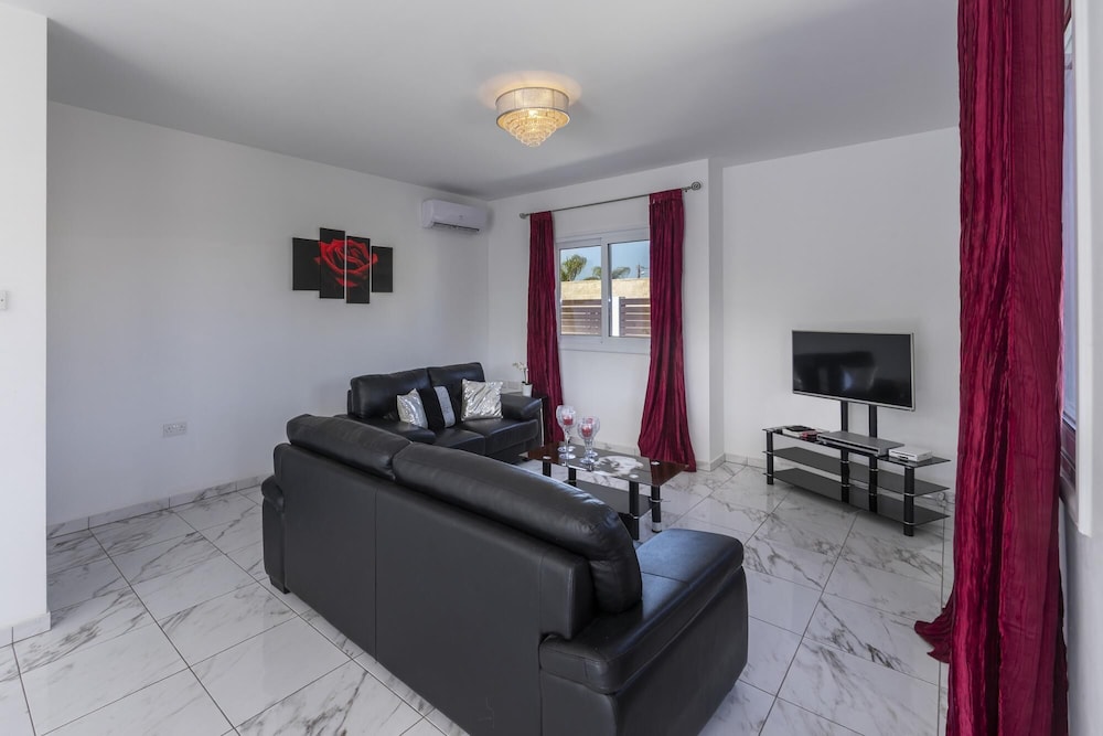 Protaras Villa Golden Dream