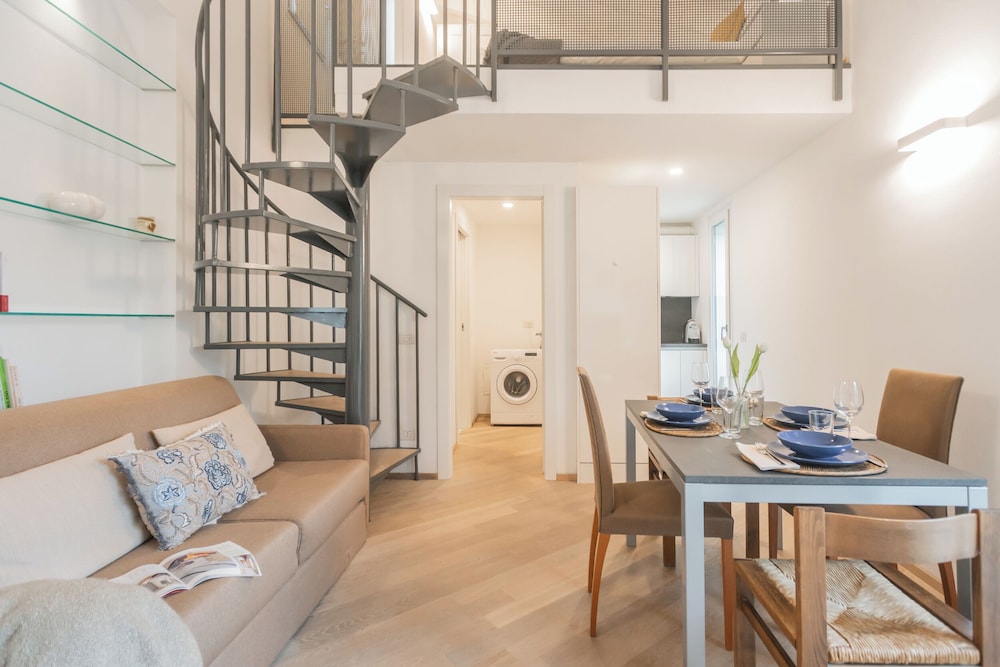 Borsieri Como Apartments with Parking by Rent all Como