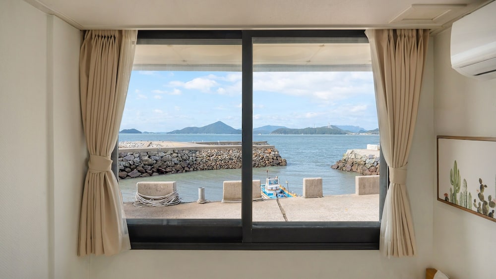Yeosu Sorrr Spa Oceanview Pension