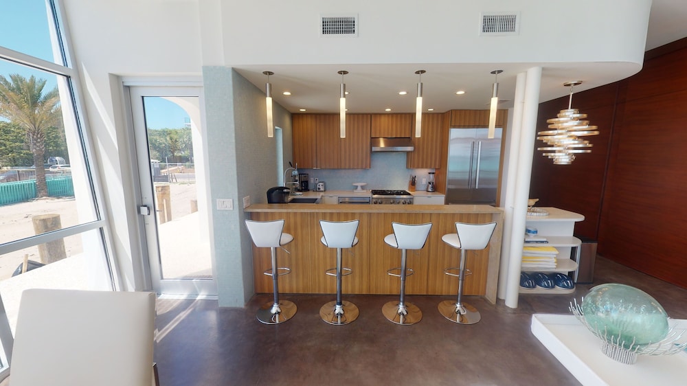 "pinner House" Gulf Front Private Pool + Sitting Spa Seagrove Beach, Fl 5br 4.5bth 5 Bedroom Home by Redawning view 2