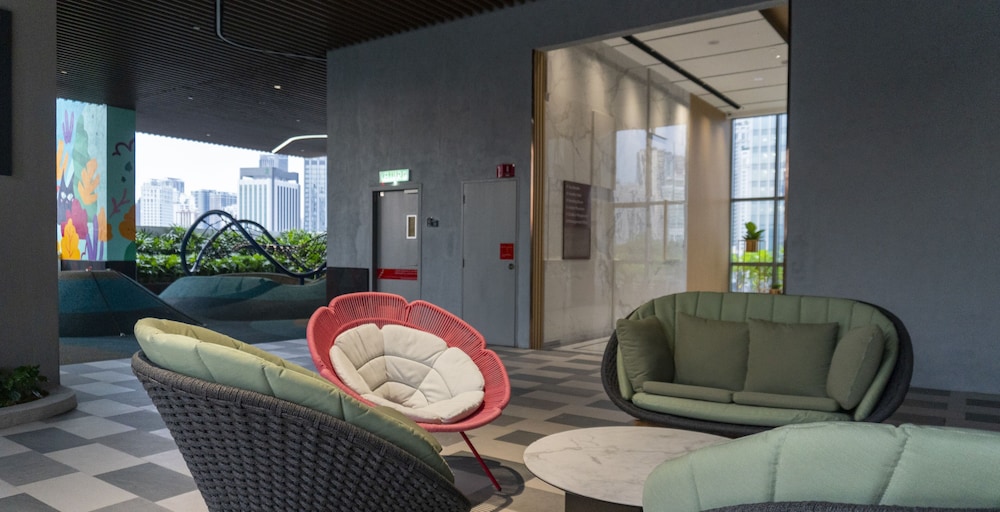 Moonway Luxury Suites At CORE Residence