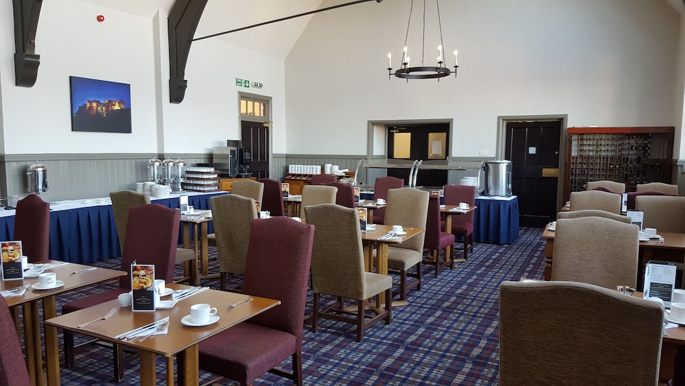 Stirling Vacations - The Stirling Highland Hotel - Property Image 6
