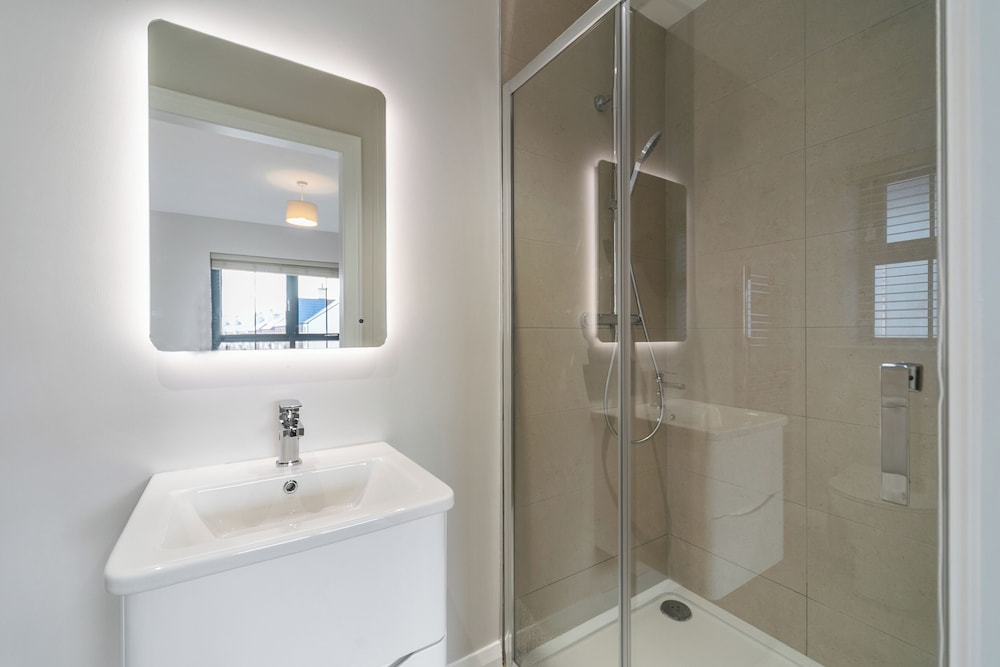 Modern Entire Home Retreat in Newry