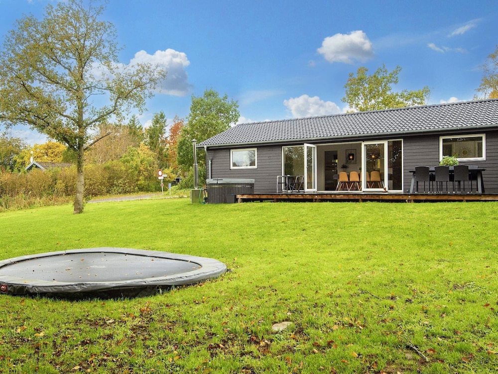 4 Star Holiday Home in Allingabro view 5