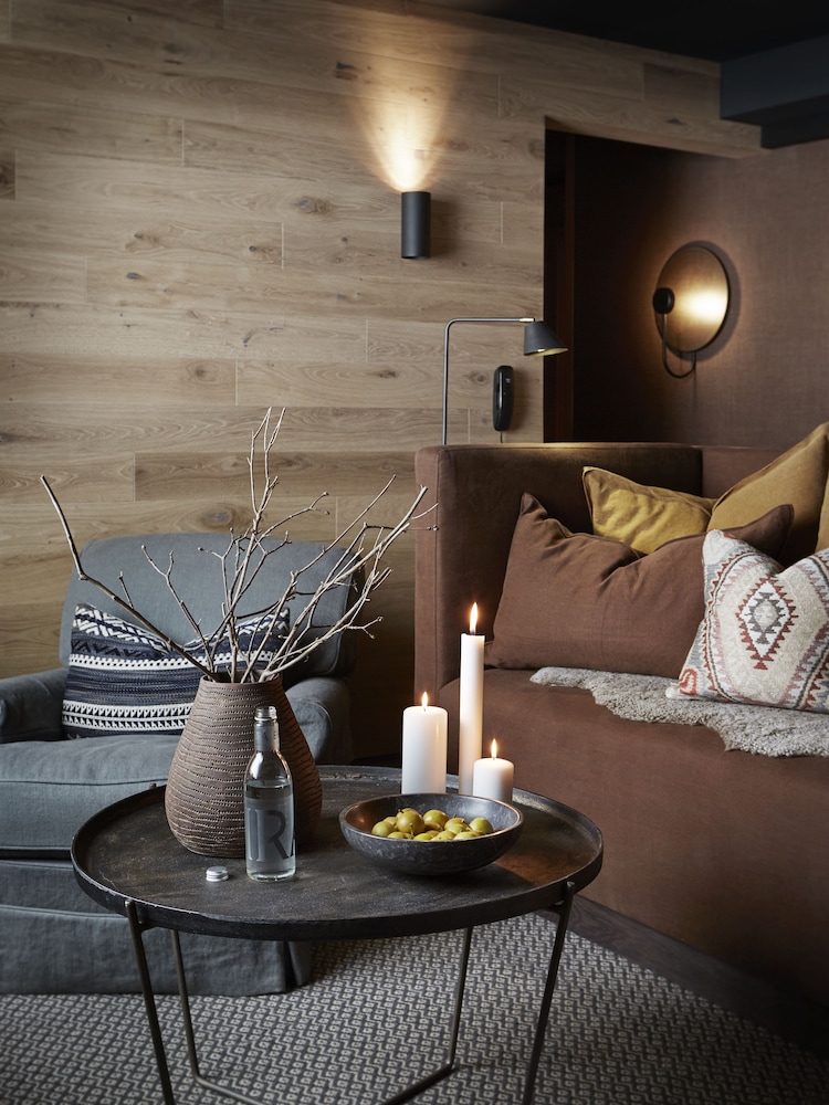 Alesund Vacations - Storfjord Hotel - Property Image 3