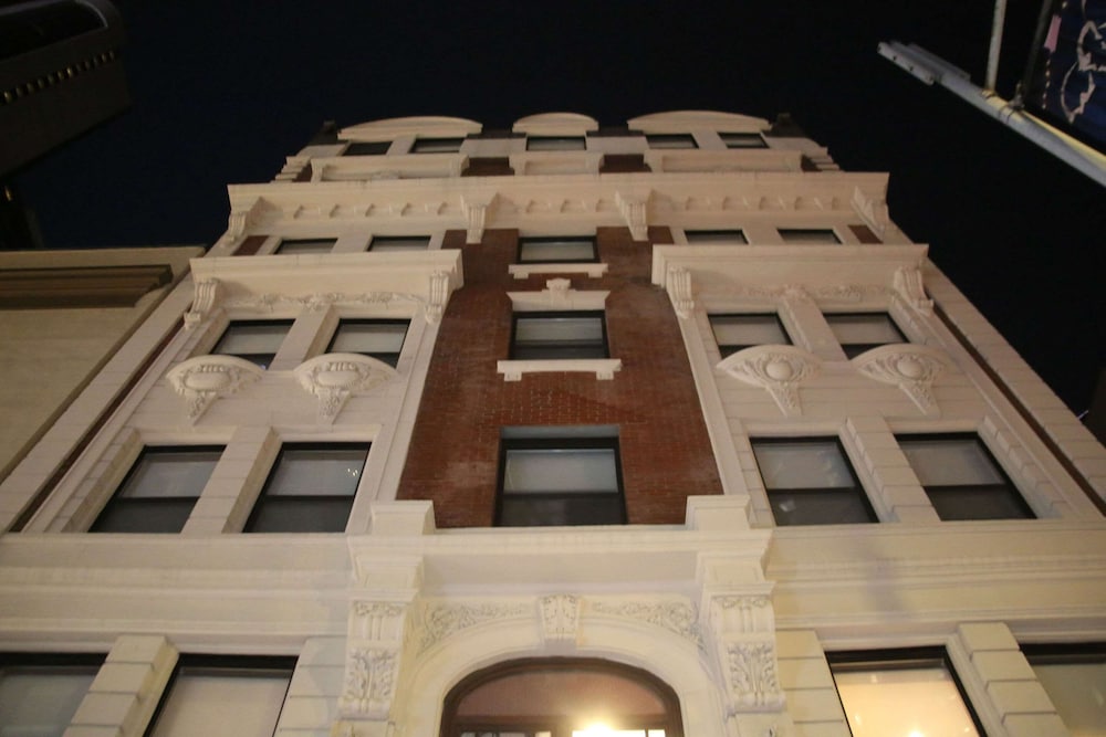 Mayfair New York photo 4