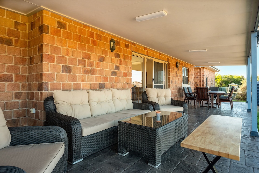 Bellevue by Your Innkeeper Mudgee view 2