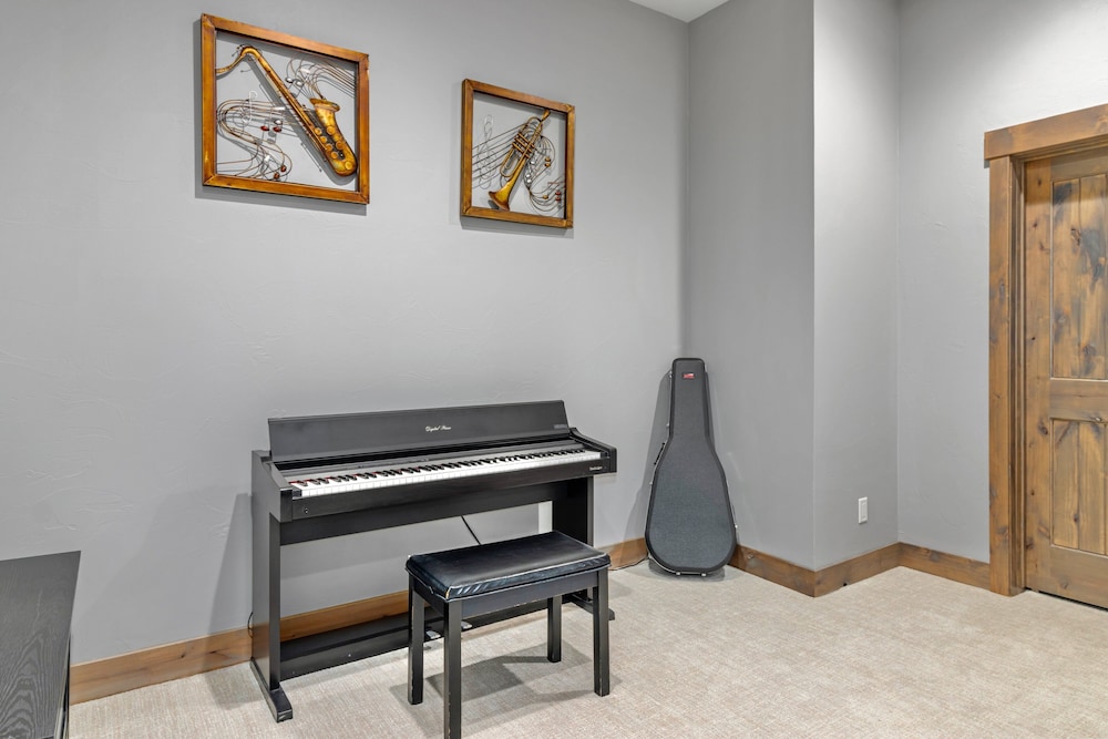 Hearthstone Luxury Vacation Rental At Windcliff 5 Bedroom Home