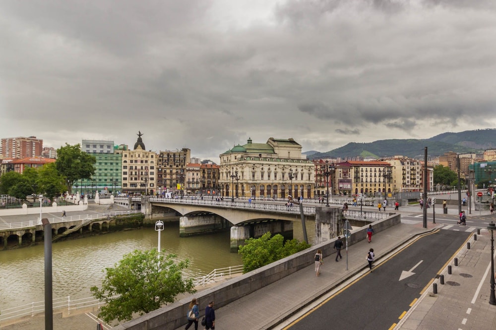 Piso Señorial en Corazon de Bilbao