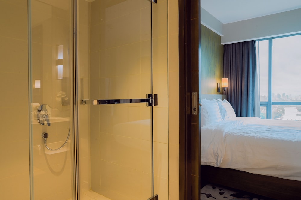 Hotel Residences at Acqua