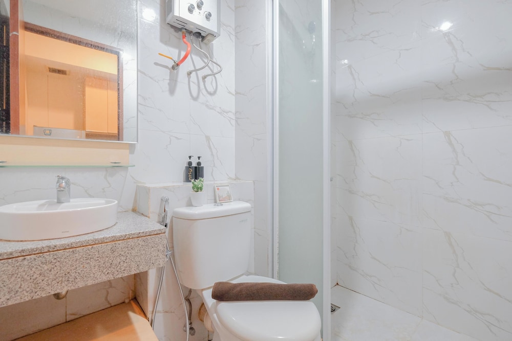 Simple 1Br Without Living Room At Grand Kamala Lagoon Apartment
