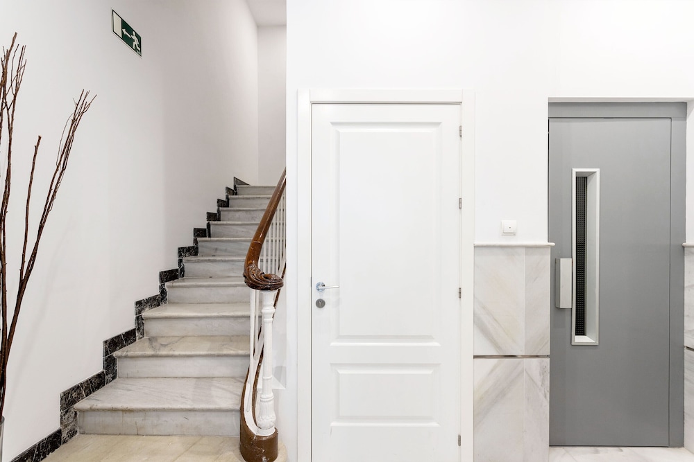 Modern Apartment in Prime Location. Marín García III