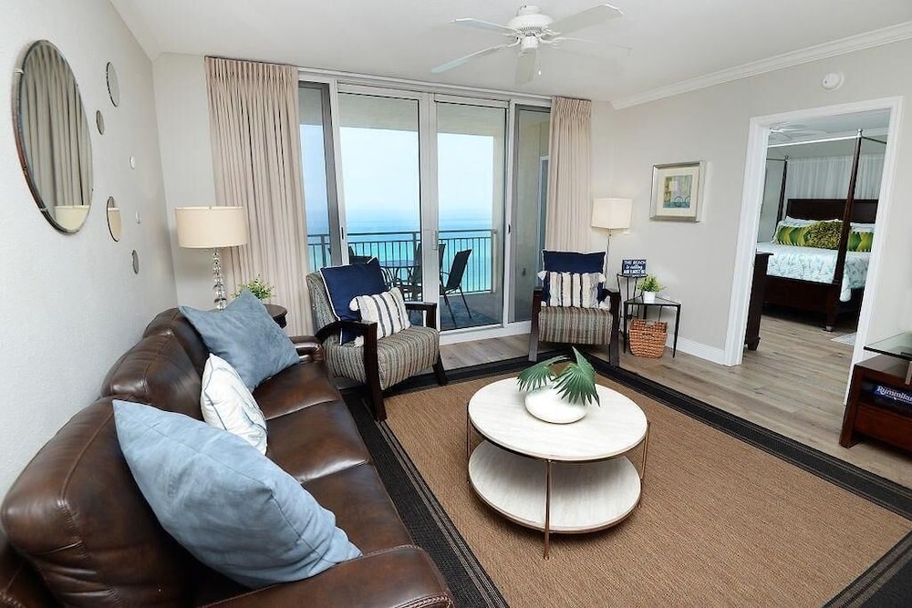 Emerald Beach 1130