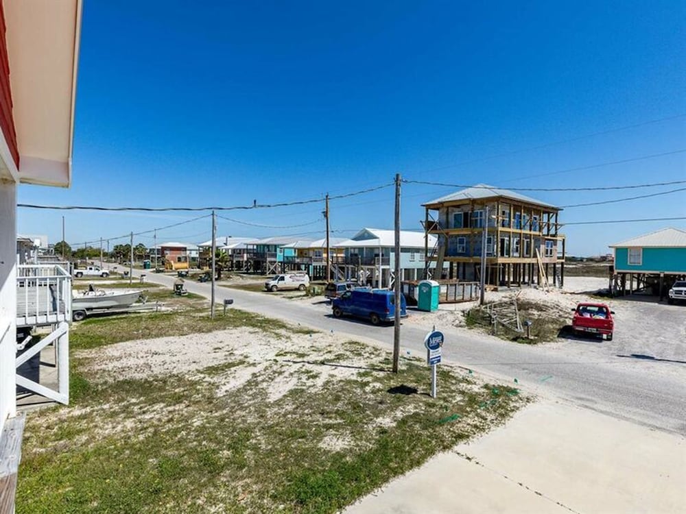 Red Robyn by Meyer Vacation Rentals