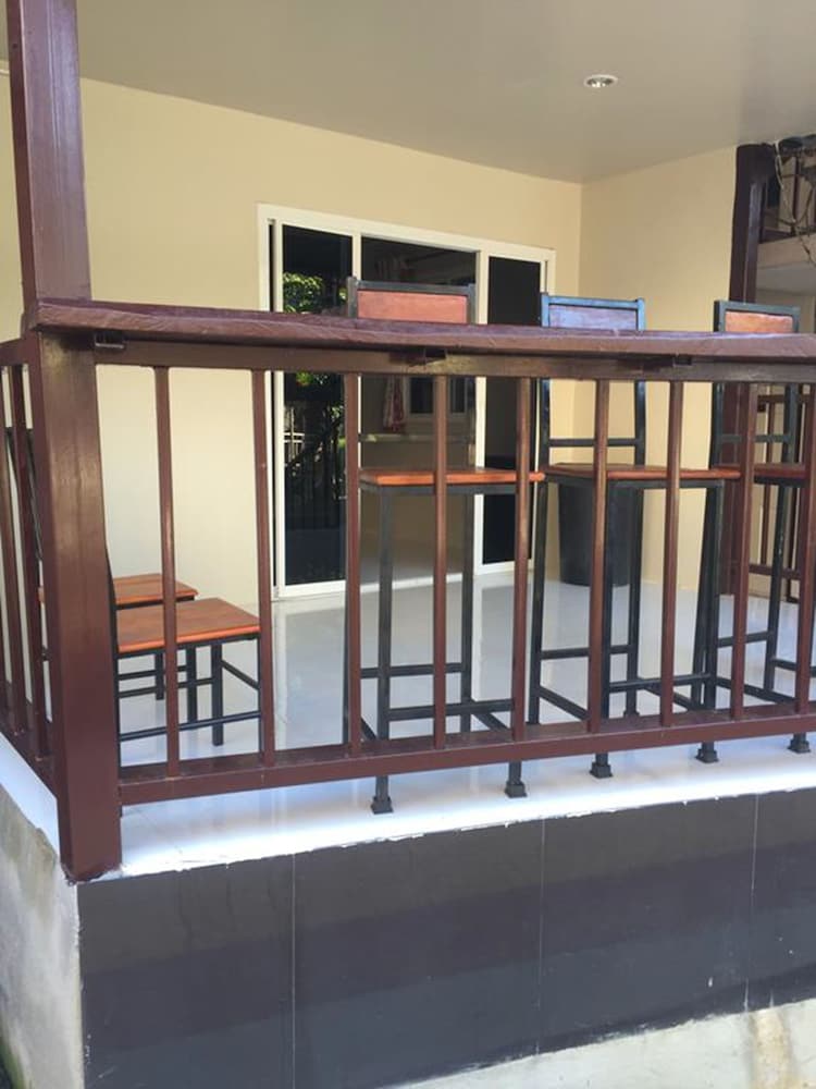 Phi Phi Viva Guesthouse - Hostel
