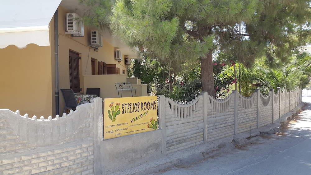 Stelios Rooms