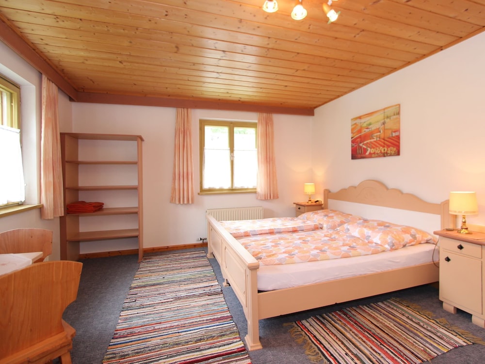 Cosy Apartment in Neukirchen near Krimmler Waterfalls view 5