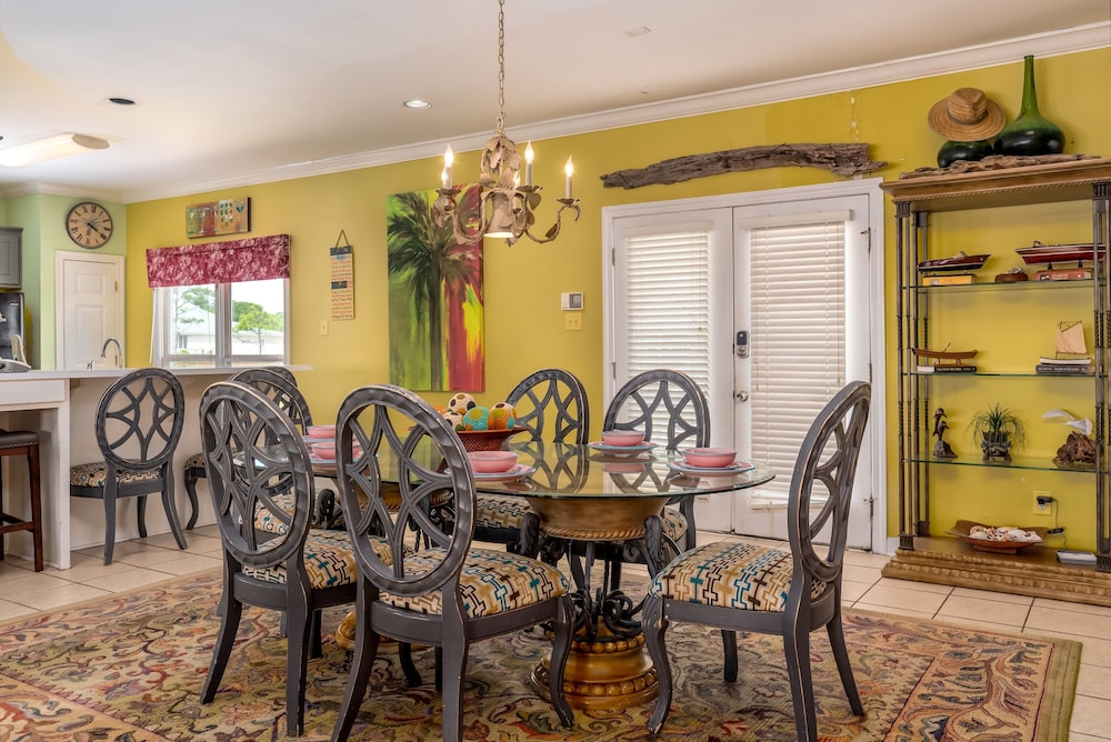 Seaside - 307 Audubon Pl 5 Bedroom Home by RedAwning view 2