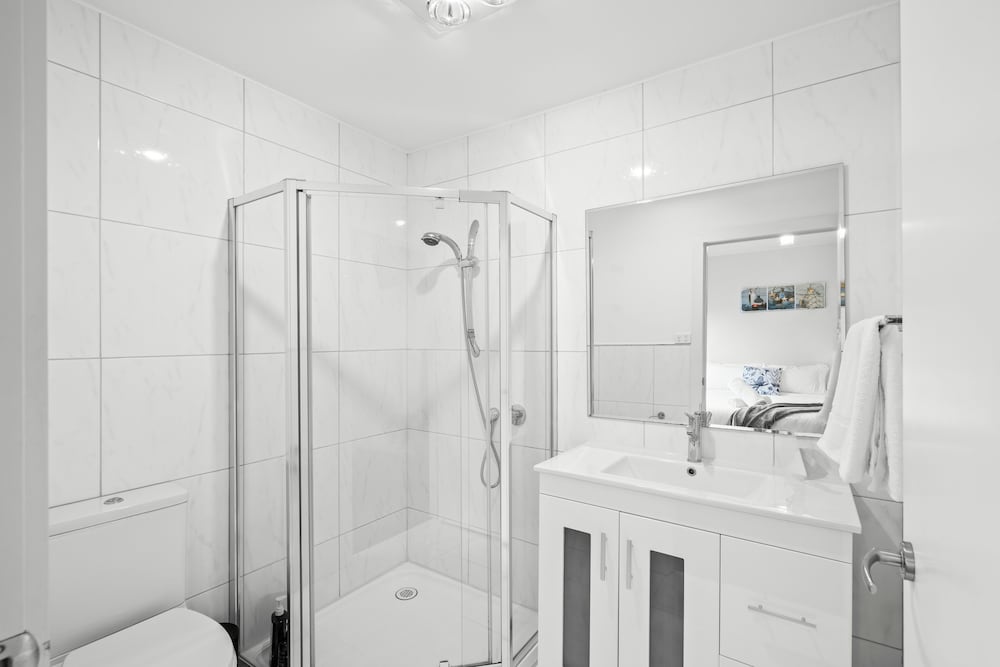Tranquil Tranmere- City Views- 3 Bedroom