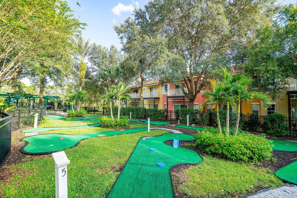 Orlando and Kissimmee Town homes by MyOrlandoStay