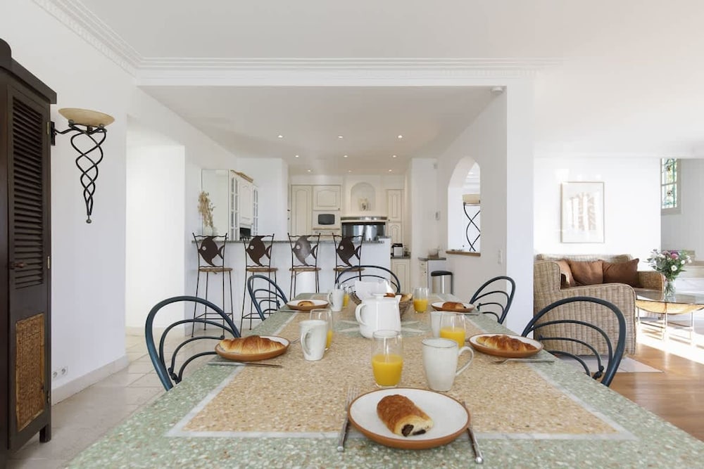 Magnificent Villa With sea View in Theoule sur Mer
