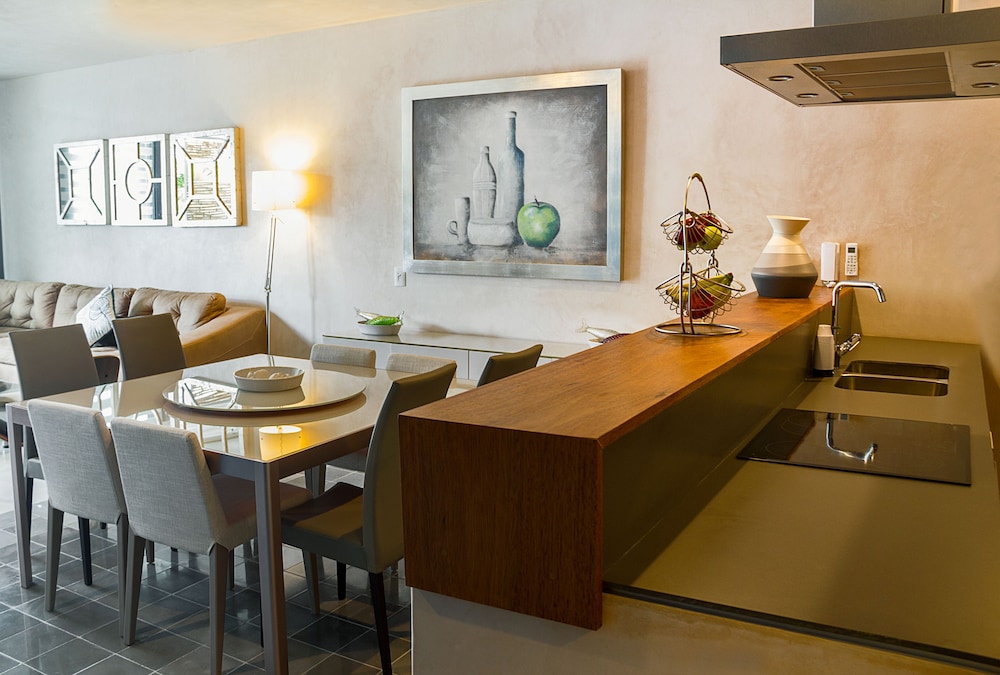 Stunning Design 2BR Condo in exclusive location by Happy Address view 3
