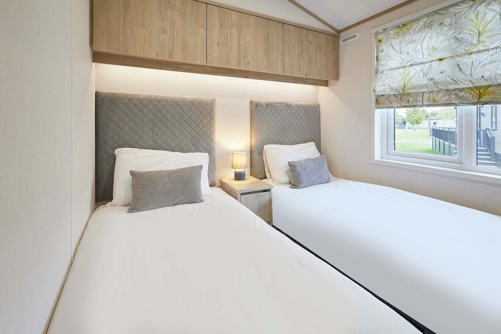 Host Stay Hideaway Retreat